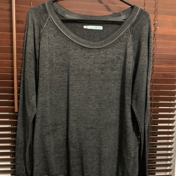 Sweater - Picture 1 of 3